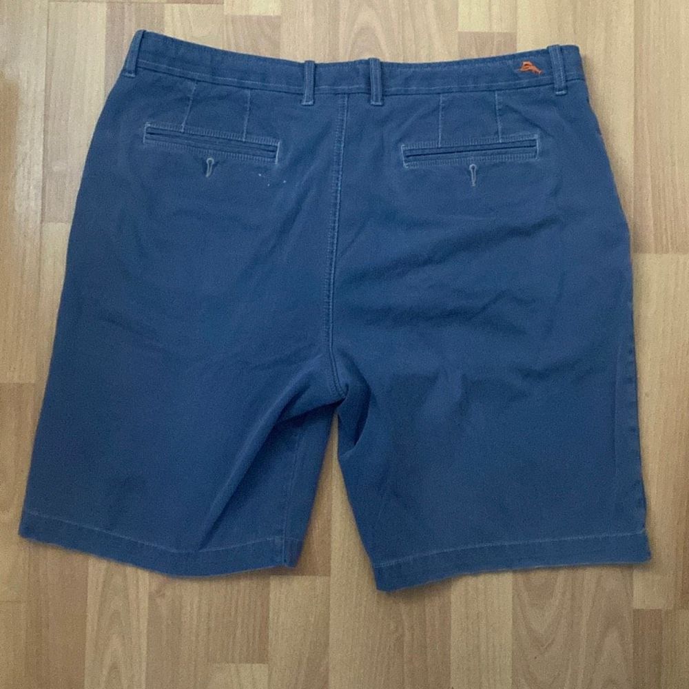 Tommy Bahama Bermuda Golf Shorts Mens 38 Blue Stretch 10” inseam